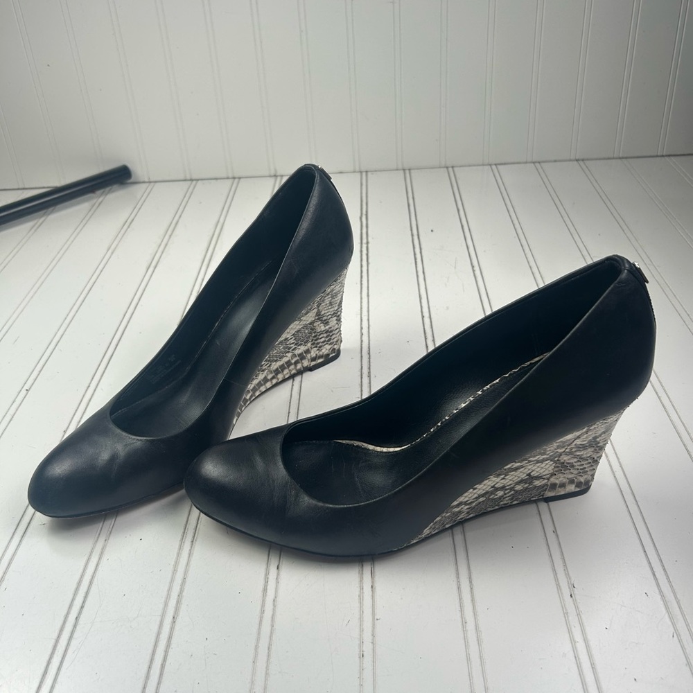 Coach Black Leather Wedge Heels Snakeskin Heel Women’s Size 10 - Picture 3 of 11